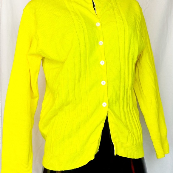 50s/60s Bright Yellow Button-Up Cardigan - Picture 2 of 12
